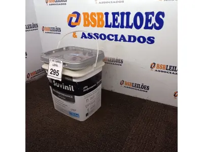 LOTE 295 - 01 GALÃO DE TINTA SUVINIL DE 18L PARA INTERIORES ACABAMENTO FOSCO BRANCO. (NOVO) (NO ESTADO) ATENÇÃO! FAZER A VISITAÇÃO ANTES DE ARREMATAR, NÃO SABEMOS SE FUNCIONA. LEILÃO NÃO TEM GARANTIA E NEM DEVOLUÇÃO, SUJEITO A POSSÍVEIS AVARIAS VISÍVEIS/OCULTAS E/OU AUSÊNCIA DE COMPONENTES.