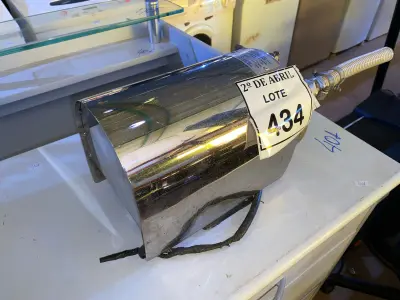LOTE 434 - 01 BOMBA ALIMENTÍCIA SANITÁRIAS EM INOX 304 05CV ,2500LITROS /HORA INDUPROPIL. (NO ESTADO) ATENÇÃO! FAZER A VISITAÇÃO ANTES DE ARREMATAR, NÃO SABEMOS SE FUNCIONA. LEILÃO NÃO TEM GARANTIA E NEM DEVOLUÇÃO, SUJEITO A POSSÍVEIS AVARIAS VISÍVEIS/OCULTAS E/OU AUSÊNCIA DE COMPONENTES.