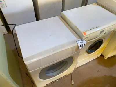 LOTE 422 - 01 MÁQUINA DE LAVAR ROUPAS CONTINENTAL 220 VOLTS COM AVARIAS. (NO ESTADO) ATENÇÃO! FAZER A VISITAÇÃO ANTES DE ARREMATAR, NÃO SABEMOS SE FUNCIONA. LEILÃO NÃO TEM GARANTIA E NEM DEVOLUÇÃO, SUJEITO A POSSÍVEIS AVARIAS VISÍVEIS/OCULTAS E/OU AUSÊNCIA DE COMPONENTES.
