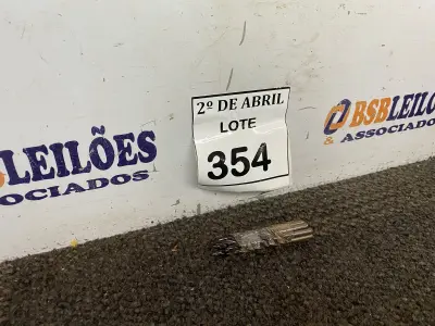LOTE 354 - 11 BROCAS DIVERSAS PARA MADEIRA. (NO ESTADO) ATENÇÃO! FAZER A VISITAÇÃO ANTES DE ARREMATAR, NÃO SABEMOS SE FUNCIONA. LEILÃO NÃO TEM GARANTIA E NEM DEVOLUÇÃO, SUJEITO A POSSÍVEIS AVARIAS VISÍVEIS/OCULTAS E/OU AUSÊNCIA DE COMPONENTES.