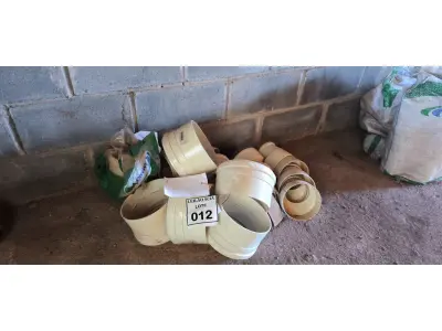 LOTE 012 - 01 LOTE COM CONEXÕES LUVAS DE REDUÇÃO 150 X 100 E TAMPÃO 150 (NO ESTADO) ATENÇÃO! FAZER A VISITAÇÃO ANTES DE ARREMATAR, NÃO SABEMOS SE FUNCIONA. LEILÃO NÃO TEM GARANTIA E NEM DEVOLUÇÃO, SUJEITO A POSSÍVEIS AVARIAS VISÍVEIS/OCULTAS E/OU AUSÊNCIA DE COMPONENTES.