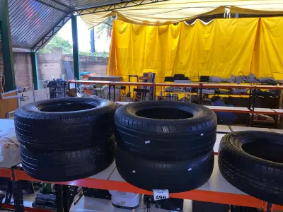 LOTE 496 - 05 PNEUS USADOS 265-65 ARO 17. (NO ESTADO) ATENÇÃO! FAZER A VISITAÇÃO ANTES DE ARREMATAR, NÃO SABEMOS SE FUNCIONA. LEILÃO NÃO TEM GARANTIA E NEM DEVOLUÇÃO, SUJEITO A POSSÍVEIS AVARIAS VISÍVEIS/OCULTAS E/OU AUSÊNCIA DE COMPONENTES.