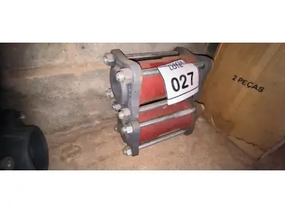 LOTE 027 - 01 LOTE DE ACOPLAMENTO PARA TUBOS.  (NO ESTADO) ATENÇÃO! FAZER A VISITAÇÃO ANTES DE ARREMATAR, NÃO SABEMOS SE FUNCIONA. LEILÃO NÃO TEM GARANTIA E NEM DEVOLUÇÃO, SUJEITO A POSSÍVEIS AVARIAS VISÍVEIS/OCULTAS E/OU AUSÊNCIA DE COMPONENTES.