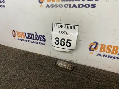 LOTE 365 - 12 BROCAS DIVERSAS PARA MADEIRA. (NO ESTADO) ATENÇÃO! FAZER A VISITAÇÃO ANTES DE ARREMATAR, NÃO SABEMOS SE FUNCIONA. LEILÃO NÃO TEM GARANTIA E NEM DEVOLUÇÃO, SUJEITO A POSSÍVEIS AVARIAS VISÍVEIS/OCULTAS E/OU AUSÊNCIA DE COMPONENTES.