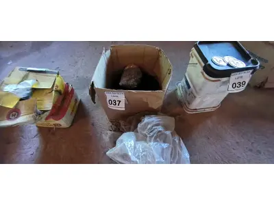 LOTE 037 - 01 LOTE DE PARAFUSOS AUTOBROCANTE PARA TELHADOS.  (NO ESTADO) ATENÇÃO! FAZER A VISITAÇÃO ANTES DE ARREMATAR, NÃO SABEMOS SE FUNCIONA. LEILÃO NÃO TEM GARANTIA E NEM DEVOLUÇÃO, SUJEITO A POSSÍVEIS AVARIAS VISÍVEIS/OCULTAS E/OU AUSÊNCIA DE COMPONENTES.