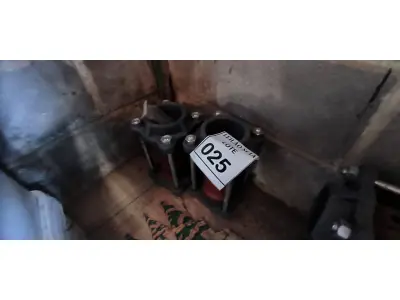 LOTE 025 - 01 LOTE DE ACOPLAMENTO PARA TUBOS.  (NO ESTADO) ATENÇÃO! FAZER A VISITAÇÃO ANTES DE ARREMATAR, NÃO SABEMOS SE FUNCIONA. LEILÃO NÃO TEM GARANTIA E NEM DEVOLUÇÃO, SUJEITO A POSSÍVEIS AVARIAS VISÍVEIS/OCULTAS E/OU AUSÊNCIA DE COMPONENTES.