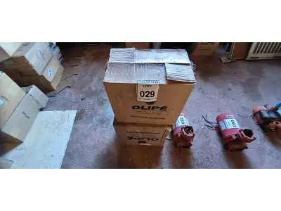 LOTE 029 - 01 LOTE COM CAIXAS DE PASSAGENS 40X40.  (NO ESTADO) ATENÇÃO! FAZER A VISITAÇÃO ANTES DE ARREMATAR, NÃO SABEMOS SE FUNCIONA. LEILÃO NÃO TEM GARANTIA E NEM DEVOLUÇÃO, SUJEITO A POSSÍVEIS AVARIAS VISÍVEIS/OCULTAS E/OU AUSÊNCIA DE COMPONENTES.