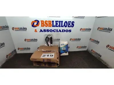 LOTE 219 - 09 - CARREGADORES NOTEBOOK AUTOMOTIVO (NO ESTADO, NÃO SABEMOS SE FUNCIONA. LEILÃO NÃO TEM GARANTIA E NEM DEVOLUÇÃO, SUJEITO A POSSÍVEIS AVARIAS VISÍVEIS/OCULTAS E/OU AUSÊNCIA DE COMPONENTES)