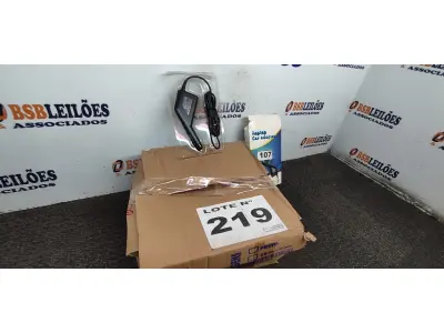 LOTE 219 - 09 - CARREGADORES NOTEBOOK AUTOMOTIVO (NO ESTADO, NÃO SABEMOS SE FUNCIONA. LEILÃO NÃO TEM GARANTIA E NEM DEVOLUÇÃO, SUJEITO A POSSÍVEIS AVARIAS VISÍVEIS/OCULTAS E/OU AUSÊNCIA DE COMPONENTES)