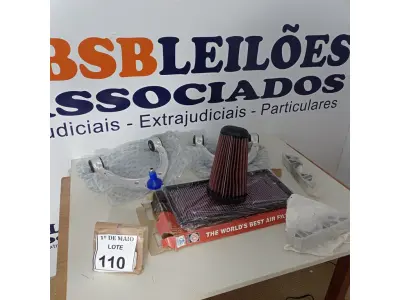 LOTE 110 - 01 LOTE COM FILTRO AR PORSCHE CAYENNE 4.8 V8/2009ATE 2012, FILTRO DE AR PORSCHE BOXER 2.73.48 E -0666, ESTABILIZADOR DA PORSCHE SWAY ANTI ROLL BAR E BANDEJA SUPERIORES DIANTEIRO 2012-2018 PORSCHE CAYENNE. (NO ESTADO) ATENÇÃO! FAZER A VISITAÇÃO ANTES DE ARREMATAR, NÃO SABEMOS SE FUNCIONA. LEILÃO NÃO TEM GARANTIA E NEM DEVOLUÇÃO, SUJEITO A POSSÍVEIS AVARIAS VISÍVEIS/OCULTAS E/OU AUSÊNCIA DE COMPONENTES.