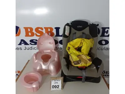 LOTE 092 - 01 CADEIRINHA INFANTIL PARA CARRO E 01 PINICO.  (NO ESTADO) ATENÇÃO! FAZER A VISITAÇÃO ANTES DE ARREMATAR, NÃO SABEMOS SE FUNCIONA. LEILÃO NÃO TEM GARANTIA E NEM DEVOLUÇÃO, SUJEITO A POSSÍVEIS AVARIAS VISÍVEIS/OCULTAS E/OU AUSÊNCIA DE COMPONENTES.