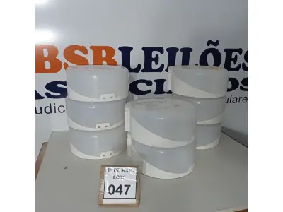 LOTE 047 - 08 DISPENSES DE PAPEL.(NOVO) (NO ESTADO) ATENÇÃO! FAZER A VISITAÇÃO ANTES DE ARREMATAR, NÃO SABEMOS SE FUNCIONA. LEILÃO NÃO TEM GARANTIA E NEM DEVOLUÇÃO, SUJEITO A POSSÍVEIS AVARIAS VISÍVEIS/OCULTAS E/OU AUSÊNCIA DE COMPONENTES.