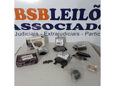 LOTE 067 - 01 LOTE COM JOGOS DE PASTILHA DE FREIO DIANTEIRO DO VOLVO XC60, SUBARU OUTBACK, MUSTANG 2011 TRASEIRA, TOYOTA CANRY, LEXU NX/RX.  (NO ESTADO) ATENÇÃO! FAZER A VISITAÇÃO ANTES DE ARREMATAR, NÃO SABEMOS SE FUNCIONA. LEILÃO NÃO TEM GARANTIA E NEM DEVOLUÇÃO, SUJEITO A POSSÍVEIS AVARIAS VISÍVEIS/OCULTAS E/OU AUSÊNCIA DE COMPONENTES.