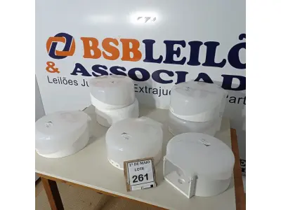 LOTE 261 - 07 DISPENSES DE PAPEL.(NOVO) (NO ESTADO) ATENÇÃO! FAZER A VISITAÇÃO ANTES DE ARREMATAR, NÃO SABEMOS SE FUNCIONA. LEILÃO NÃO TEM GARANTIA E NEM DEVOLUÇÃO, SUJEITO A POSSÍVEIS AVARIAS VISÍVEIS/OCULTAS E/OU AUSÊNCIA DE COMPONENTES.