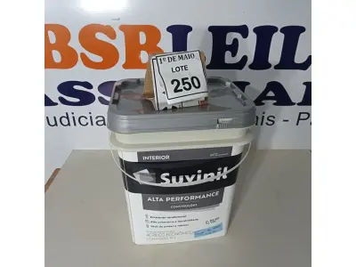 LOTE 250 - 01 BALDE DE TINTA SUVINIL INTERIORES FOSCOS 18L NA COR FOSCO BRANCO. VENCIMENTO 10/2027 (NOVO) (NO ESTADO) ATENÇÃO! FAZER A VISITAÇÃO ANTES DE ARREMATAR, NÃO SABEMOS SE FUNCIONA. LEILÃO NÃO TEM GARANTIA E NEM DEVOLUÇÃO, SUJEITO A POSSÍVEIS AVARIAS VISÍVEIS/OCULTAS E/OU AUSÊNCIA DE COMPONENTES.