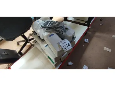 LOTE 374 - 01 LOTE COM DISPENSES PARA SABÃO.  (NO ESTADO) ATENÇÃO! FAZER A VISITAÇÃO ANTES DE ARREMATAR, NÃO SABEMOS SE FUNCIONA. LEILÃO NÃO TEM GARANTIA E NEM DEVOLUÇÃO, SUJEITO A POSSÍVEIS AVARIAS VISÍVEIS/OCULTAS E/OU AUSÊNCIA DE COMPONENTES.