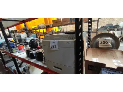 LOTE 382 - 01 IMPRESSORA LEXMARK T654DN. (NO ESTADO) ATENÇÃO! FAZER A VISITAÇÃO ANTES DE ARREMATAR, NÃO SABEMOS SE FUNCIONA. LEILÃO NÃO TEM GARANTIA E NEM DEVOLUÇÃO, SUJEITO A POSSÍVEIS AVARIAS VISÍVEIS/OCULTAS E/OU AUSÊNCIA DE COMPONENTES.