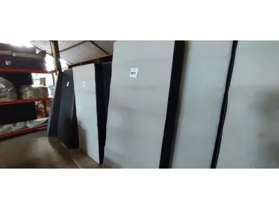LOTE 161 - 02 BASES DE CAMA BOX CASAL. (NO ESTADO EM QUE SE ENCONTRA. SUJEITO A AVARIAS OCULTAS/VISÍVEIS.)
