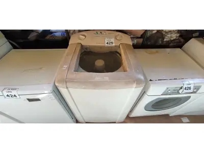 LOTE 425 - 01 MÁQUINA DE LAVAR 8KG MARCA ELECTROLUX 110V COM AVARIAS. (NO ESTADO) ATENÇÃO! FAZER A VISITAÇÃO ANTES DE ARREMATAR, NÃO SABEMOS SE FUNCIONA. LEILÃO NÃO TEM GARANTIA E NEM DEVOLUÇÃO, SUJEITO A POSSÍVEIS AVARIAS VISÍVEIS/OCULTAS E/OU AUSÊNCIA DE COMPONENTES.
