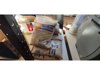 LOTE 372 - 10 PACOTES DE GRANITINA/08 PARA GRAFIADO COM 4KG CADA. (NO ESTADO) ATENÇÃO! FAZER A VISITAÇÃO ANTES DE ARREMATAR, NÃO SABEMOS SE FUNCIONA. LEILÃO NÃO TEM GARANTIA E NEM DEVOLUÇÃO, SUJEITO A POSSÍVEIS AVARIAS VISÍVEIS/OCULTAS E/OU AUSÊNCIA DE COMPONENTES.