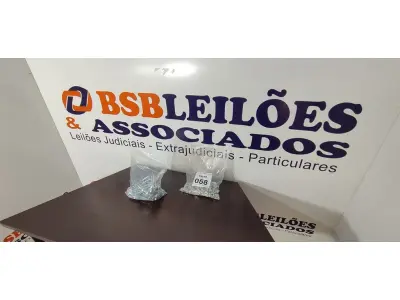 LOTE 058 - 01 LOTE COM GRANDE QUANTIDADE DE PARAFUSOS E PORCAS. (NO ESTADO) ATENÇÃO! FAZER A VISITAÇÃO ANTES DE ARREMATAR, NÃO SABEMOS SE FUNCIONA, LEILÃO NÃO TEM GARANTIA E NEM DEVOLUÇÃO, SUJEITO A POSSÍVEIS AVARIAS VISÍVEIS/OCULTAS E/OU AUSÊNCIA DE COMPONENTES.