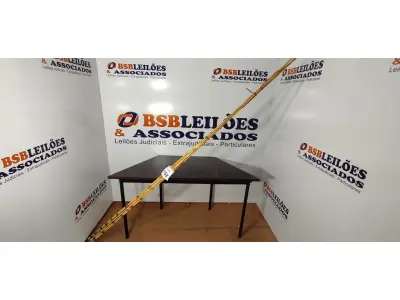 LOTE 152 - 05 VARAS DE BAMBU. (NO ESTADO) ATENÇÃO! FAZER A VISITAÇÃO ANTES DE ARREMATAR, NÃO SABEMOS SE FUNCIONA, LEILÃO NÃO TEM GARANTIA E NEM DEVOLUÇÃO, SUJEITO A POSSÍVEIS AVARIAS VISÍVEIS/OCULTAS E/OU AUSÊNCIA DE COMPONENTES.