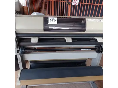 LOTE 370 - 01 IMPRESSORA PLOTTER DESINGJET MARCA HP. (NO ESTADO) ATENÇÃO! FAZER A VISITAÇÃO ANTES DE ARREMATAR, NÃO SABEMOS SE FUNCIONA. LEILÃO NÃO TEM GARANTIA E NEM DEVOLUÇÃO, SUJEITO A POSSÍVEIS AVARIAS VISÍVEIS/OCULTAS E/OU AUSÊNCIA DE COMPONENTES.