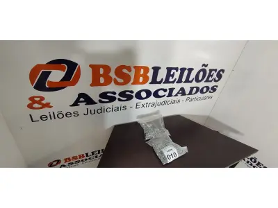LOTE 010 - 01 LOTE COM PARAFUSOS DIVERSOS. (NO ESTADO) ATENÇÃO! FAZER A VISITAÇÃO ANTES DE ARREMATAR, NÃO SABEMOS SE FUNCIONA, LEILÃO NÃO TEM GARANTIA E NEM DEVOLUÇÃO, SUJEITO A POSSÍVEIS AVARIAS VISÍVEIS/OCULTAS E/OU AUSÊNCIA DE COMPONENTES.