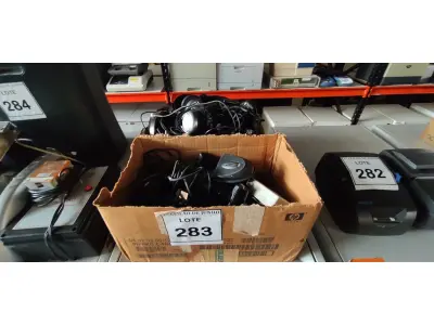 LOTE 283 - 01 LOTE COM VÁRIAS LEITORAS DE CÓDIGO DE BARRAS E FONES DE OUVIDOS DIVERSOS. (NO ESTADO) ATENÇÃO! FAZER A VISITAÇÃO ANTES DE ARREMATAR, NÃO SABEMOS SE FUNCIONA, LEILÃO NÃO TEM GARANTIA E NEM DEVOLUÇÃO, SUJEITO A POSSÍVEIS AVARIAS VISÍVEIS/OCULTAS E/OU AUSÊNCIA DE COMPONENTES.