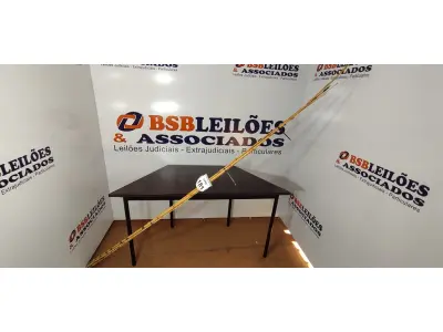 LOTE 181 - 05 VARAS DE BAMBU. (NO ESTADO) ATENÇÃO! FAZER A VISITAÇÃO ANTES DE ARREMATAR, NÃO SABEMOS SE FUNCIONA, LEILÃO NÃO TEM GARANTIA E NEM DEVOLUÇÃO, SUJEITO A POSSÍVEIS AVARIAS VISÍVEIS/OCULTAS E/OU AUSÊNCIA DE COMPONENTES.