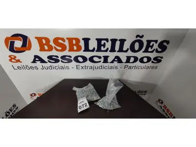 LOTE 072 - 01 LOTE COM GRANDE QUANTIDADE DE PARAFUSOS   TAMANHOS DIFERENTES. (NO ESTADO) ATENÇÃO! FAZER A VISITAÇÃO ANTES DE ARREMATAR, NÃO SABEMOS SE FUNCIONA, LEILÃO NÃO TEM GARANTIA E NEM DEVOLUÇÃO, SUJEITO A POSSÍVEIS AVARIAS VISÍVEIS/OCULTAS E/OU AUSÊNCIA DE COMPONENTES.