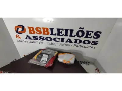 LOTE 065 - 02 PARES DE BOTAS DE BORRACHA NUMERAÇÕES 36 E 39 NAS CORES BRANCO E PRETO. (NO ESTADO) ATENÇÃO! FAZER A VISITAÇÃO ANTES DE ARREMATAR, NÃO SABEMOS SE FUNCIONA, LEILÃO NÃO TEM GARANTIA E NEM DEVOLUÇÃO, SUJEITO A POSSÍVEIS AVARIAS VISÍVEIS/OCULTAS E/OU AUSÊNCIA DE COMPONENTES.