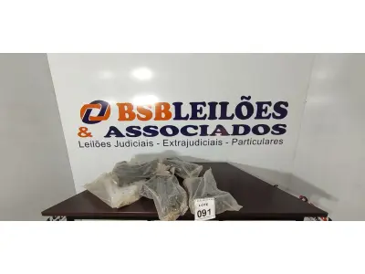 LOTE 091 - 24 PEÇAS DE MÃO FRANCESA DE PLÁSTICO. (NO ESTADO) ATENÇÃO! FAZER A VISITAÇÃO ANTES DE ARREMATAR, NÃO SABEMOS SE FUNCIONA, LEILÃO NÃO TEM GARANTIA E NEM DEVOLUÇÃO, SUJEITO A POSSÍVEIS AVARIAS VISÍVEIS/OCULTAS E/OU AUSÊNCIA DE COMPONENTES.