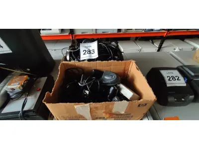 LOTE 283 - 01 LOTE COM VÁRIAS LEITORAS DE CÓDIGO DE BARRAS E FONES DE OUVIDOS DIVERSOS. (NO ESTADO) ATENÇÃO! FAZER A VISITAÇÃO ANTES DE ARREMATAR, NÃO SABEMOS SE FUNCIONA, LEILÃO NÃO TEM GARANTIA E NEM DEVOLUÇÃO, SUJEITO A POSSÍVEIS AVARIAS VISÍVEIS/OCULTAS E/OU AUSÊNCIA DE COMPONENTES.