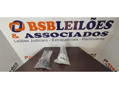 LOTE 038 - 01 LOTE COM GRANDE QUANTIDADE DE PARAFUSOS DIVERSOS. (NO ESTADO) ATENÇÃO! FAZER A VISITAÇÃO ANTES DE ARREMATAR, NÃO SABEMOS SE FUNCIONA, LEILÃO NÃO TEM GARANTIA E NEM DEVOLUÇÃO, SUJEITO A POSSÍVEIS AVARIAS VISÍVEIS/OCULTAS E/OU AUSÊNCIA DE COMPONENTES. 