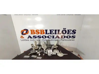 LOTE 107 - 01 LOTE COM VÁRIOS SUPORTES DIVERSOS. (NO ESTADO) ATENÇÃO! FAZER A VISITAÇÃO ANTES DE ARREMATAR, NÃO SABEMOS SE FUNCIONA, LEILÃO NÃO TEM GARANTIA E NEM DEVOLUÇÃO, SUJEITO A POSSÍVEIS AVARIAS VISÍVEIS/OCULTAS E/OU AUSÊNCIA DE COMPONENTES.