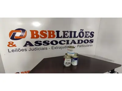 LOTE 226 - 03 CATALIZADORES PARA ESMALTE SINTÉTICO DE 640ML MARCA CORAL, 01 ADESIVO PARA LAMINAÇÃO 900ML E 01 BATIDA DE PEDRA BRANCO 900ML MARCA 2001. (NO ESTADO) ATENÇÃO! FAZER A VISITAÇÃO ANTES DE ARREMATAR, NÃO SABEMOS SE FUNCIONA, LEILÃO NÃO TEM GARANTIA E NEM DEVOLUÇÃO, SUJEITO A POSSÍVEIS AVARIAS VISÍVEIS/OCULTAS E/OU AUSÊNCIA DE COMPONENTES.