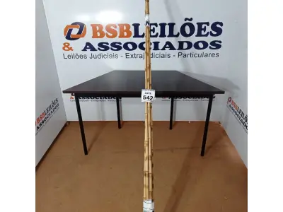 LOTE 542 -  05 VARAS DE BAMBU. (NO ESTADO) ATENÇÃO! FAZER A VISITAÇÃO ANTES DE ARREMATAR, NÃO SABEMOS SE FUNCIONA, LEILÃO NÃO TEM GARANTIA E NEM DEVOLUÇÃO, SUJEITO A POSSÍVEIS AVARIAS VISÍVEIS/OCULTAS E/OU AUSÊNCIA DE COMPONENTES.