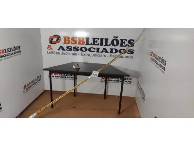 LOTE 525 - 05 VARAS DE BAMBU. (NO ESTADO) ATENÇÃO! FAZER A VISITAÇÃO ANTES DE ARREMATAR, NÃO SABEMOS SE FUNCIONA, LEILÃO NÃO TEM GARANTIA E NEM DEVOLUÇÃO, SUJEITO A POSSÍVEIS AVARIAS VISÍVEIS/OCULTAS E/OU AUSÊNCIA DE COMPONENTES.