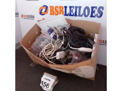 LOTE 456 - 01 LOTE COM GRANDE QUANTIDADE CABOS E MATERIAIS ELÉTRICOS DIVERSOS. (NO ESTADO) ATENÇÃO! FAZER A VISITAÇÃO ANTES DE ARREMATAR, NÃO SABEMOS SE FUNCIONA, LEILÃO NÃO TEM GARANTIA E NEM DEVOLUÇÃO, SUJEITO A POSSÍVEIS AVARIAS VISÍVEIS/OCULTAS E/OU AUSÊNCIA DE COMPONENTES.