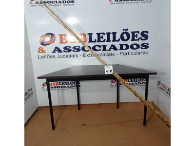 LOTE 418 - 05 VARAS DE BAMBU. (NO ESTADO) ATENÇÃO! FAZER A VISITAÇÃO ANTES DE ARREMATAR, NÃO SABEMOS SE FUNCIONA, LEILÃO NÃO TEM GARANTIA E NEM DEVOLUÇÃO, SUJEITO A POSSÍVEIS AVARIAS VISÍVEIS/OCULTAS E/OU AUSÊNCIA DE COMPONENTES.
