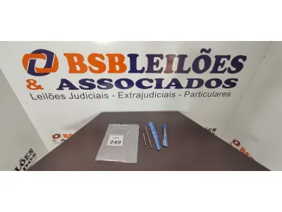 LOTE 249 - 04 BROCAS SDS PLUSS. (NO ESTADO) ATENÇÃO! FAZER A VISITAÇÃO ANTES DE ARREMATAR, NÃO SABEMOS SE FUNCIONA, LEILÃO NÃO TEM GARANTIA E NEM DEVOLUÇÃO, SUJEITO A POSSÍVEIS AVARIAS VISÍVEIS/OCULTAS E/OU AUSÊNCIA DE COMPONENTES.
