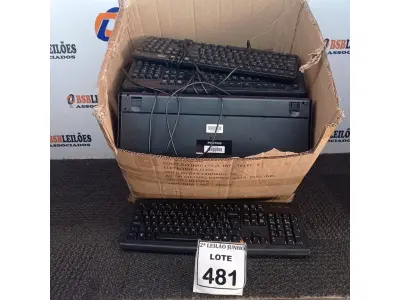 LOTE 481 - 01 LOTE COM GRANDE QUANTIDADE DE TECLADO PARA PC. (NO ESTADO) ATENÇÃO! FAZER A VISITAÇÃO ANTES DE ARREMATAR, NÃO SABEMOS SE FUNCIONA, LEILÃO NÃO TEM GARANTIA E NEM DEVOLUÇÃO, SUJEITO A POSSÍVEIS AVARIAS VISÍVEIS/OCULTAS E/OU AUSÊNCIA DE COMPONENTES.