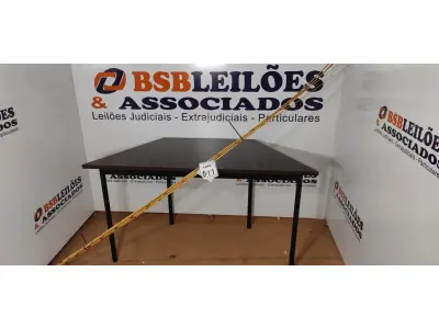 LOTE 511 - 05 VARAS DE BAMBU. (NO ESTADO) ATENÇÃO! FAZER A VISITAÇÃO ANTES DE ARREMATAR, NÃO SABEMOS SE FUNCIONA, LEILÃO NÃO TEM GARANTIA E NEM DEVOLUÇÃO, SUJEITO A POSSÍVEIS AVARIAS VISÍVEIS/OCULTAS E/OU AUSÊNCIA DE COMPONENTES.