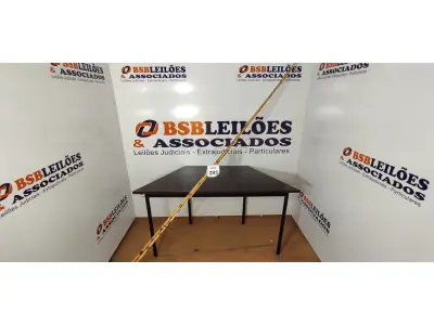 LOTE 295 - 05 VARAS DE BAMBU. (NO ESTADO) ATENÇÃO! FAZER A VISITAÇÃO ANTES DE ARREMATAR, NÃO SABEMOS SE FUNCIONA, LEILÃO NÃO TEM GARANTIA E NEM DEVOLUÇÃO, SUJEITO A POSSÍVEIS AVARIAS VISÍVEIS/OCULTAS E/OU AUSÊNCIA DE COMPONENTES.