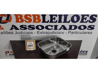 LOTE 095 - 01 CUBA EM AÇO INOX STANDARD 400X340X140MM. (NO ESTADO) ATENÇÃO! FAZER A VISITAÇÃO ANTES DE ARREMATAR, NÃO SABEMOS SE FUNCIONA. LEILÃO NÃO TEM GARANTIA E NEM DEVOLUÇÃO, SUJEITO A POSSÍVEIS AVARIAS VISÍVEIS/OCULTAS E/OU AUSÊNCIA DE COMPONENTES.
