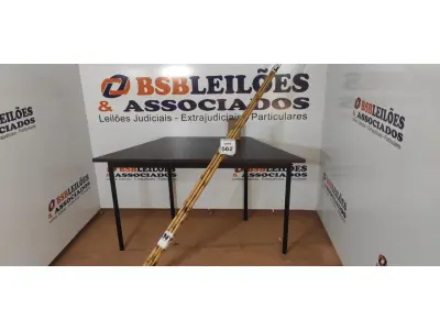 LOTE 562 - 05 VARAS DE BAMBU. (NO ESTADO) ATENÇÃO! FAZER A VISITAÇÃO ANTES DE ARREMATAR, NÃO SABEMOS SE FUNCIONA, LEILÃO NÃO TEM GARANTIA E NEM DEVOLUÇÃO, SUJEITO A POSSÍVEIS AVARIAS VISÍVEIS/OCULTAS E/OU AUSÊNCIA DE COMPONENTES.