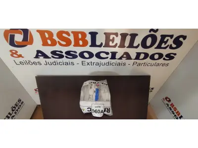 LOTE 060 - 30 MÁSCARAS 3M 9320+BR. (NOVAS) (NO ESTADO) ATENÇÃO! FAZER A VISITAÇÃO ANTES DE ARREMATAR, NÃO SABEMOS SE FUNCIONA, LEILÃO NÃO TEM GARANTIA E NEM DEVOLUÇÃO, SUJEITO A POSSÍVEIS AVARIAS VISÍVEIS/OCULTAS E/OU AUSÊNCIA DE COMPONENTES.