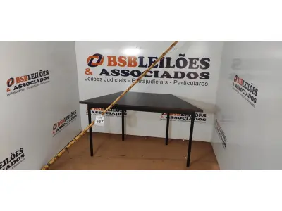 LOTE 557 - 05 VARAS DE BAMBU. (NO ESTADO) ATENÇÃO! FAZER A VISITAÇÃO ANTES DE ARREMATAR, NÃO SABEMOS SE FUNCIONA, LEILÃO NÃO TEM GARANTIA E NEM DEVOLUÇÃO, SUJEITO A POSSÍVEIS AVARIAS VISÍVEIS/OCULTAS E/OU AUSÊNCIA DE COMPONENTES.