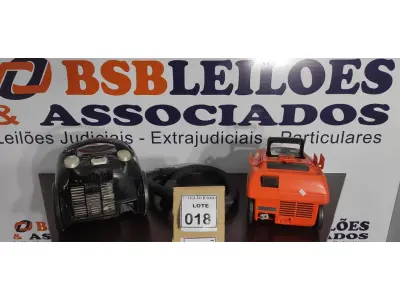 LOTE 018 - 02 ASPIRADORES DE PÓ SENDO 01 MARCA ELECTROLUX E 01 MARCA KENMORE. (NO ESTADO) ATENÇÃO! FAZER A VISITAÇÃO ANTES DE ARREMATAR, NÃO SABEMOS SE FUNCIONA, LEILÃO NÃO TEM GARANTIA E NEM DEVOLUÇÃO, SUJEITO A POSSÍVEIS AVARIAS VISÍVEIS/OCULTAS E/OU AUSÊNCIA DE COMPONENTES.